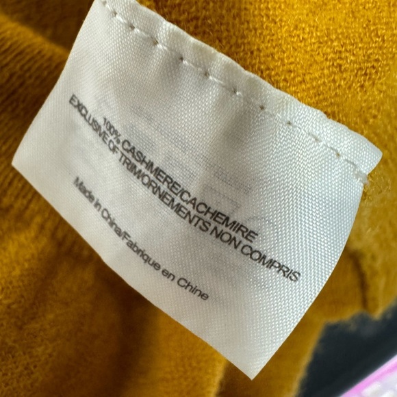 Tory Burch Mustard Yellow Cashmere Sweater Size Medium - Picture 9 of 11